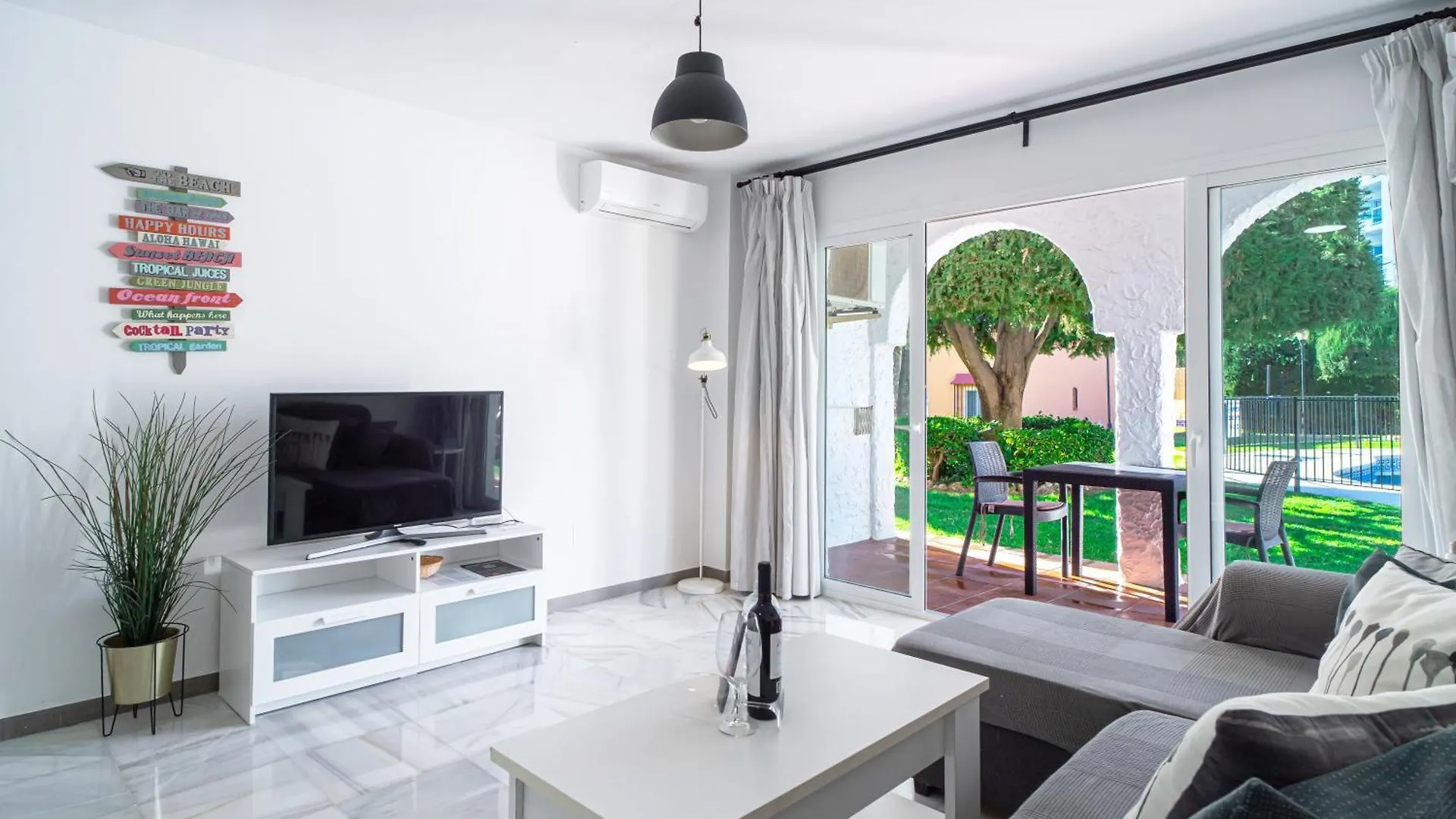 Rio Marinas Apartments Casasol ネルハ スペイン